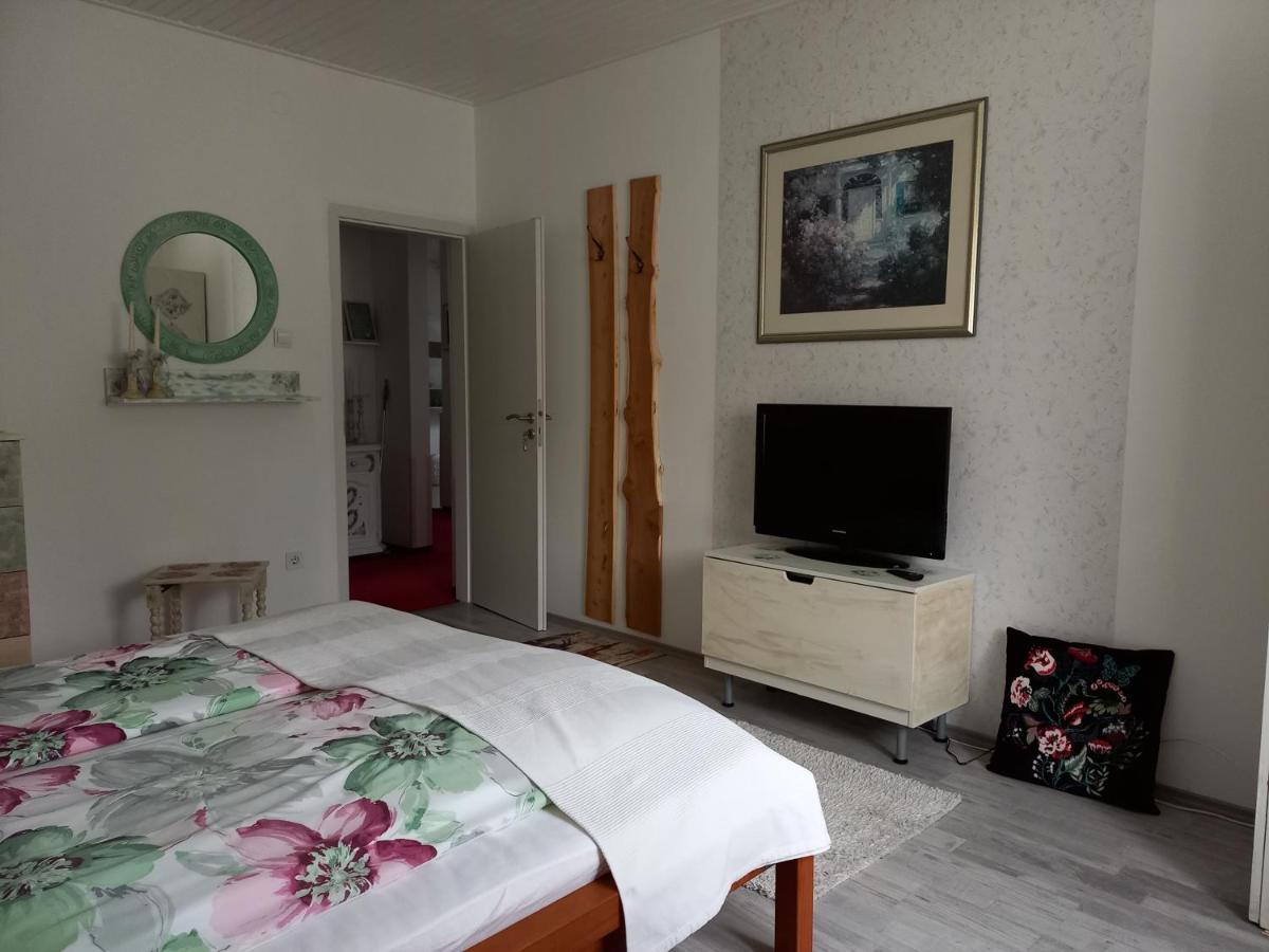 Sommerhaus Veszprem Ngoại thất bức ảnh